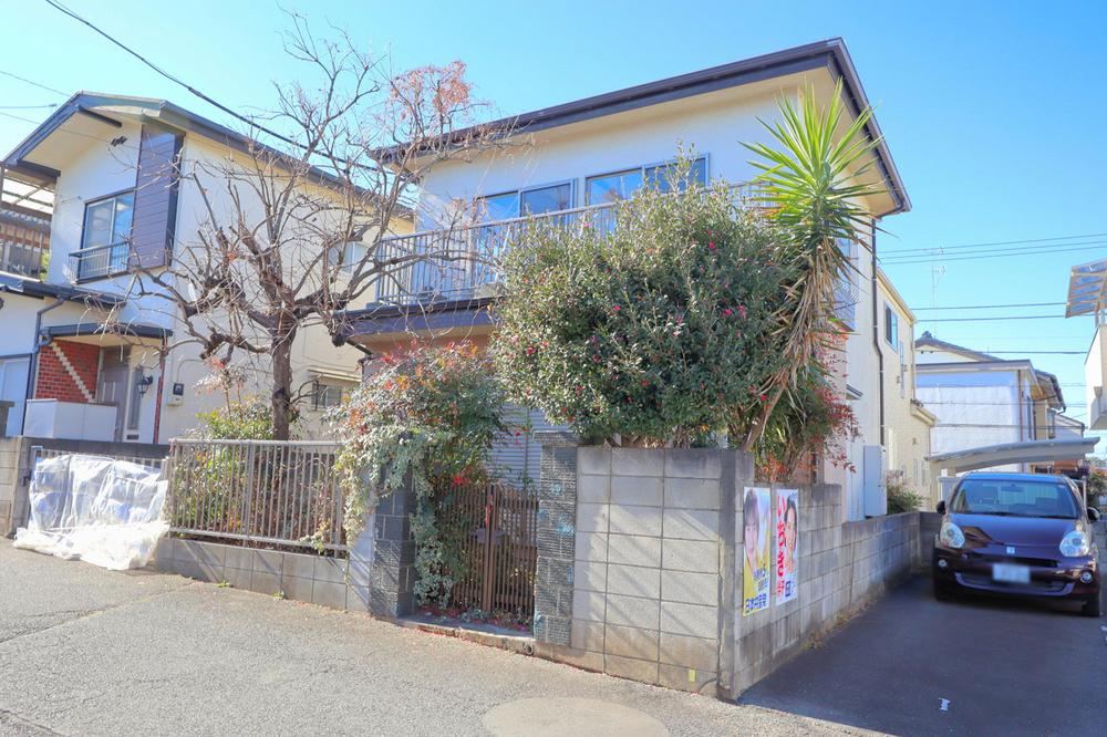 Bright 2LDK Home with Ample Storage in Kobushi-cho - Photo 1