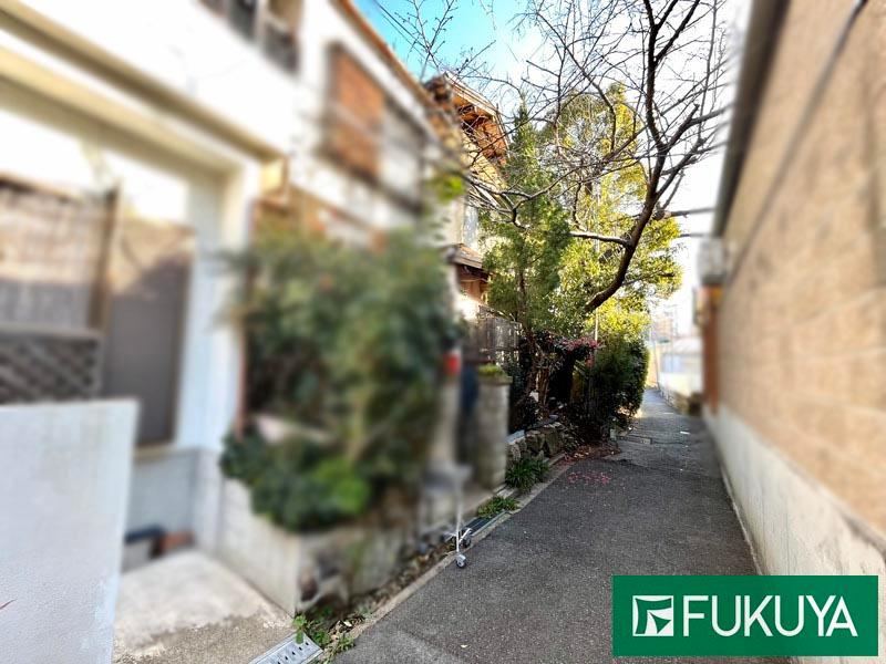 Conveniently Located 6DK House in Kokubun Honmachi, Osaka - Photo 1