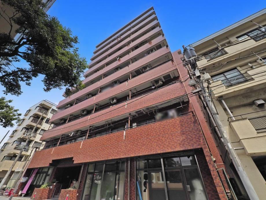 Recently Renovated 2LDK Apartment Near Yoshinocho Station - Photo 1