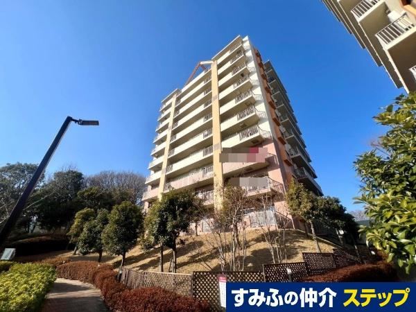 Green 3LDK Apartment in Wakabadai - Photo 1