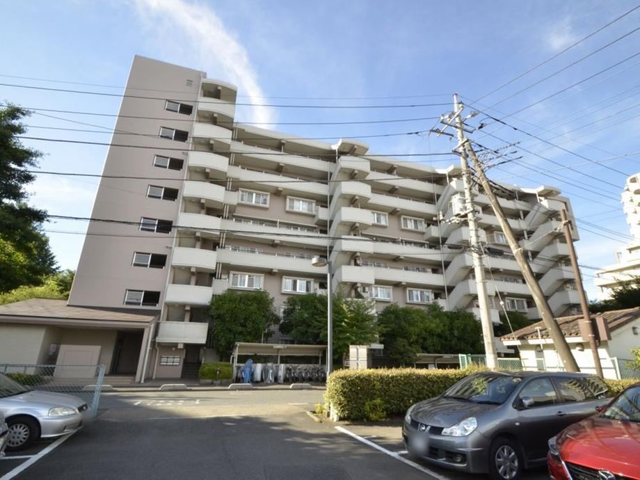 Convenient 3LDK Apartment Near Iruma Station - Photo 1