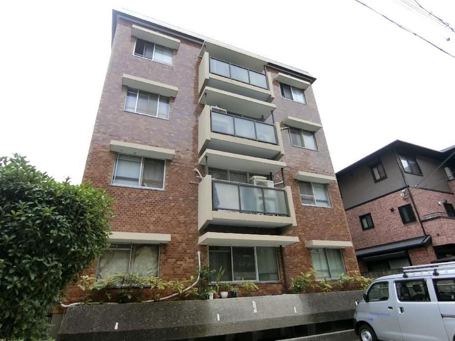2LDK apartment in Sumiyoshi Ward, Osaka - Photo 1
