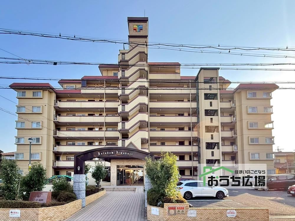 4LDK apartment in Ama, Aichi - Photo 1