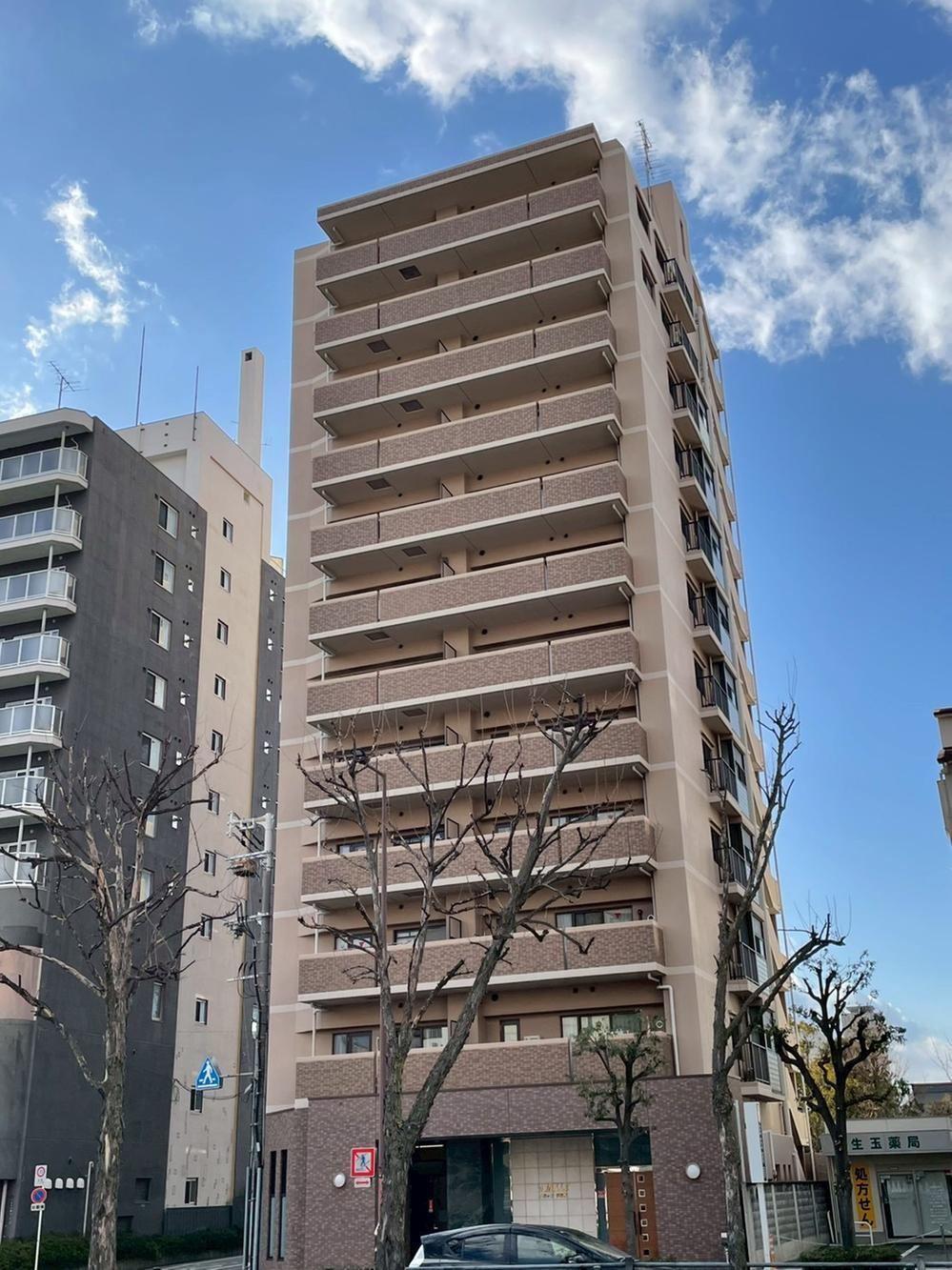 3LDK apartment in Tennoji Ward, Osaka - Photo 1