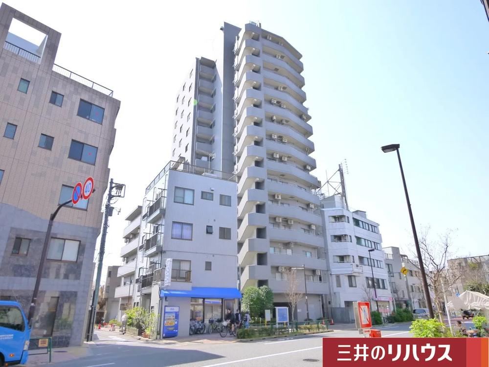Spacious 3LDK Apartment in Minami-Dai, Nakano - Photo 1
