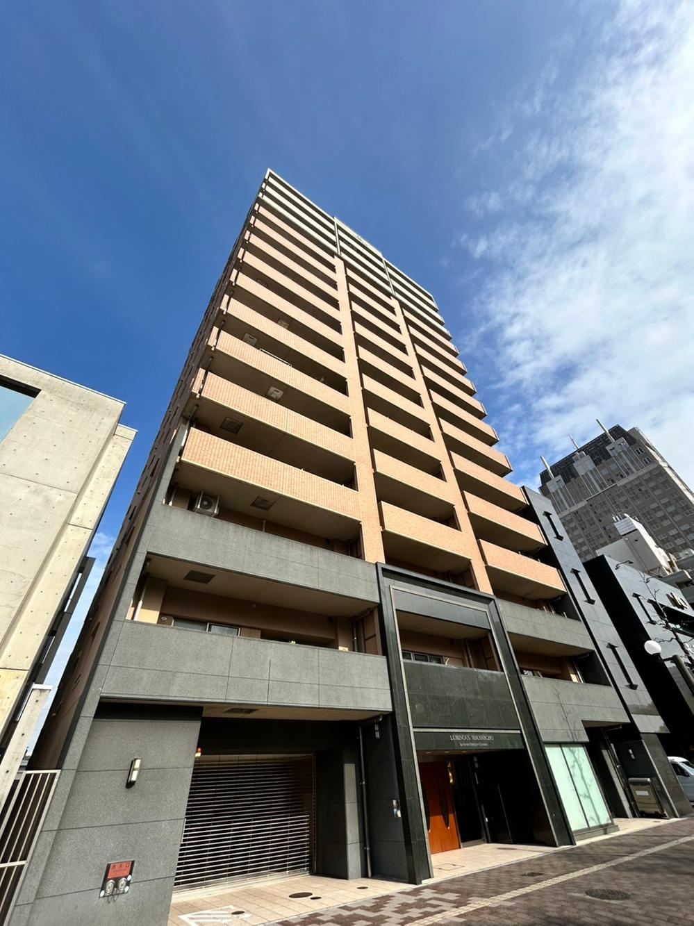 2LDK apartment in Naka Ward, Hiroshima - Photo 1