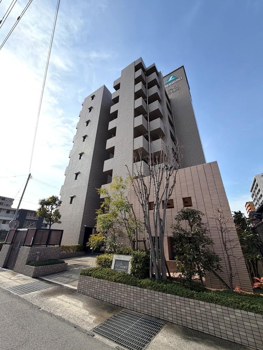 4LDK apartment in Takamatsu, Kagawa - Photo 1