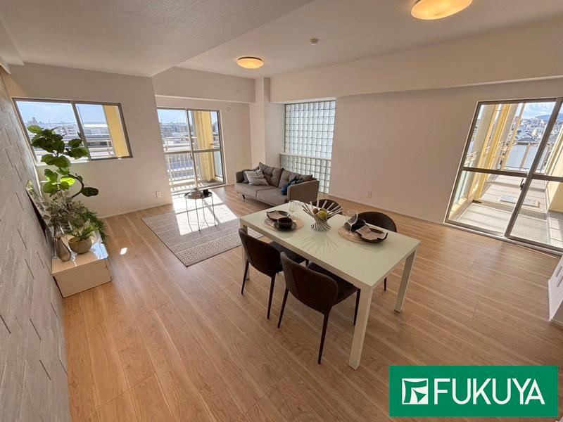 4LDK apartment in Higashinada Ward, Kobe, Hyogo - Photo 1