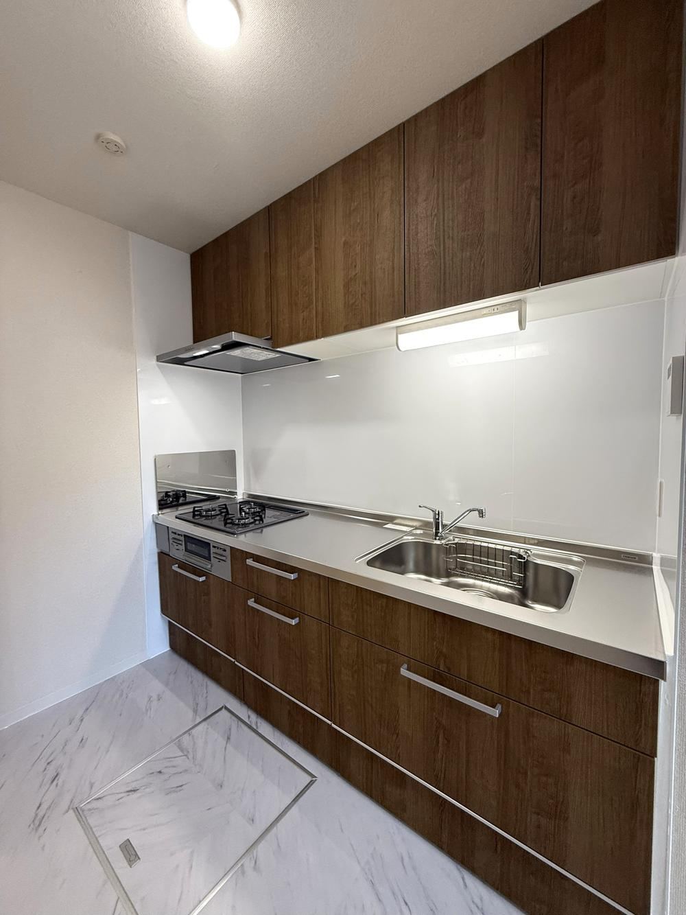 Newly Renovated 3LDK Apartment in Funabashi - Photo 1