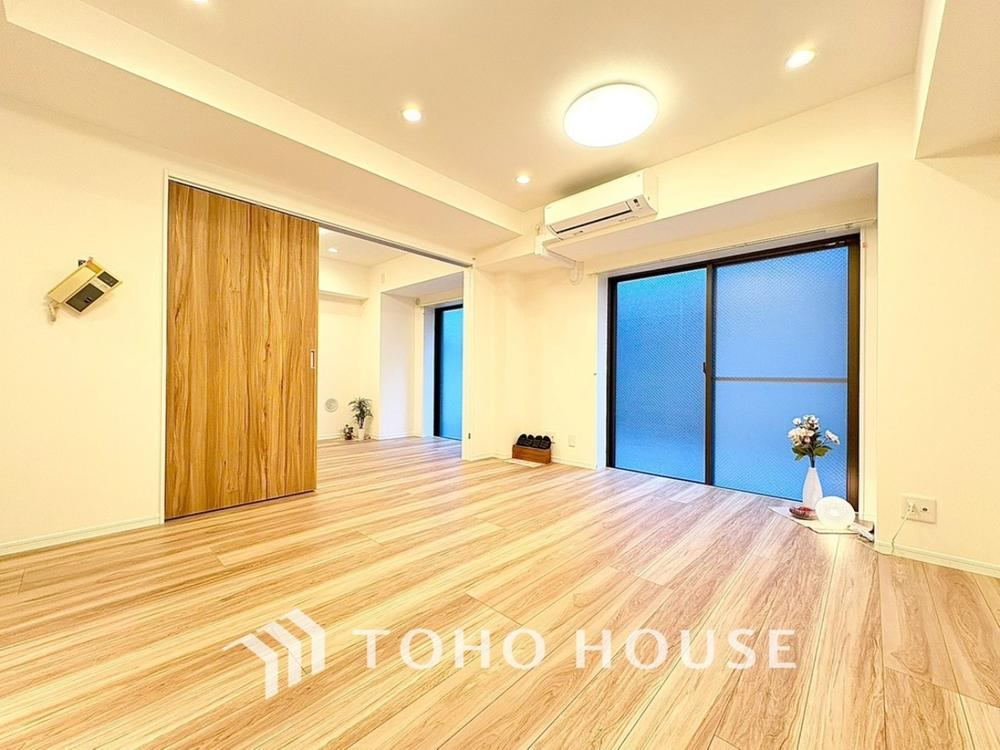 Newly Renovated 2LDK Apartment Near Ogikubo Station - Photo 1