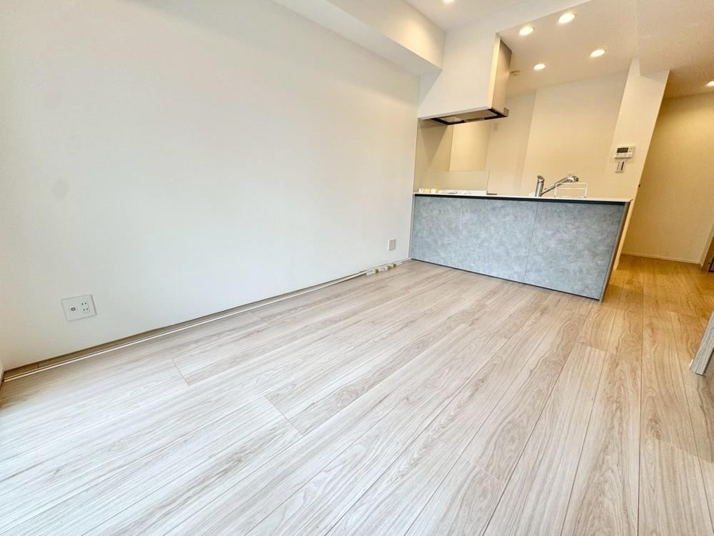 Available for Viewing Now! Convenient Location - Photo 1