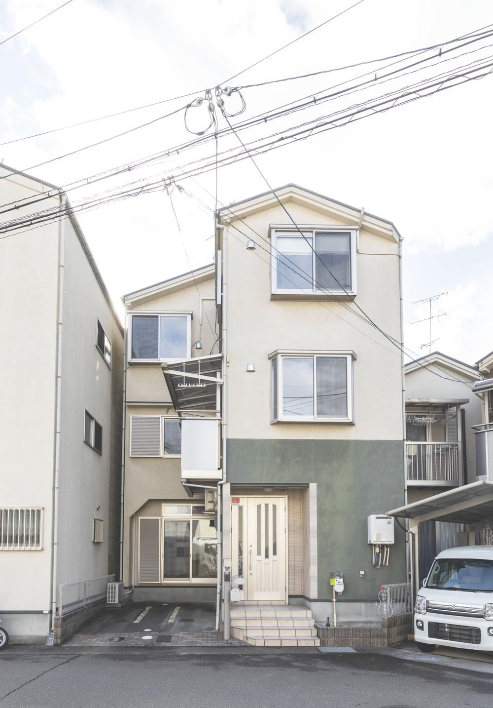 Spacious 3LDK House with Riverside View - Photo 1