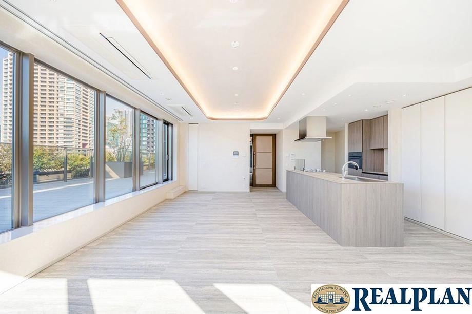 3LDK apartment in Minato Ward, Tokyo - Photo 1
