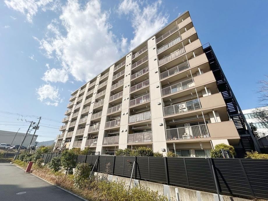 Affordable 3LDK Apartment in Hachioji - Photo 1
