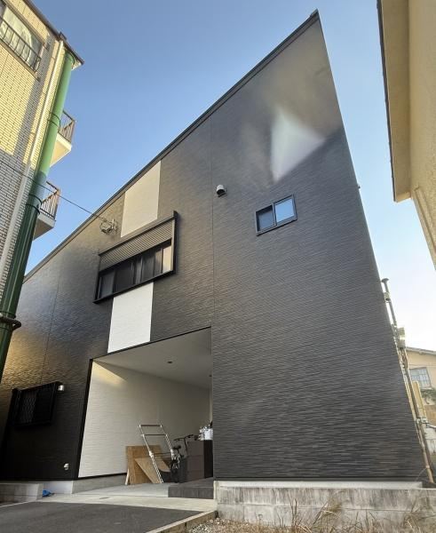 Contemporary 3LDK Home Near Tezukayama Station - Photo 1