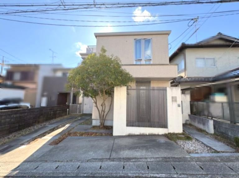 Hebel House Near Narutaki Station in Ukyo, Kyoto - Photo 1