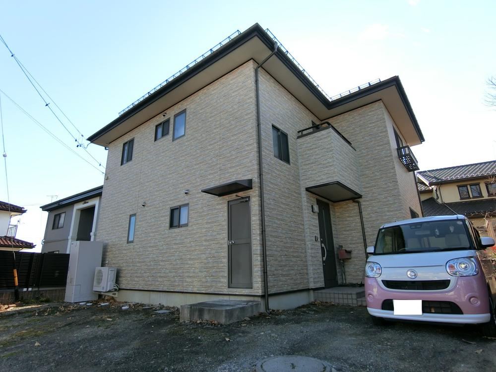 4LDK Home in Misato Akamatsu - Photo 1