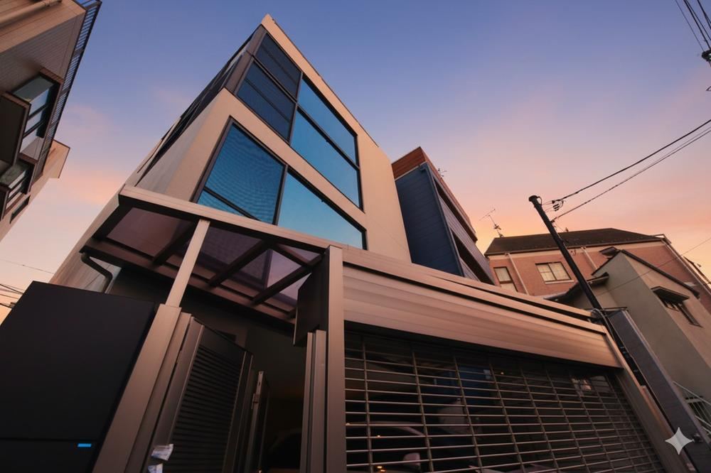 Modern RC Home Near Shibuya and Omotesando - Photo 1