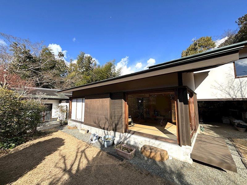 Unique 5LDK House with Tea Room in Usami - Photo 1