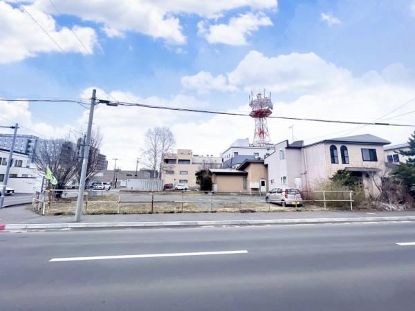 Corner Lot Near Chitose Station - Photo 1