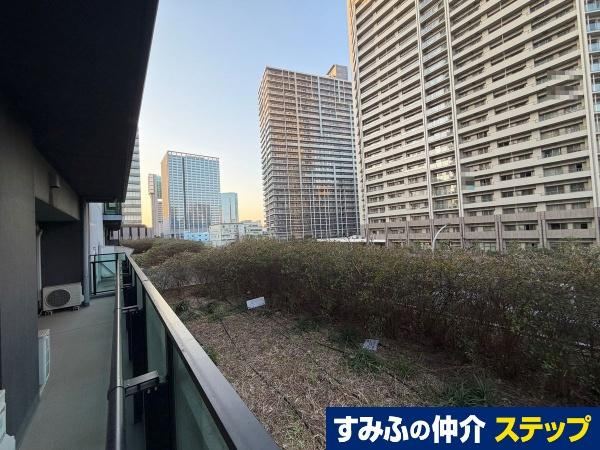2LDK apartment in Minato Ward, Tokyo - Photo 1