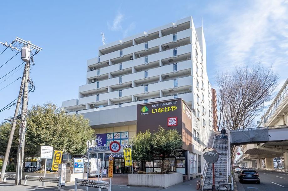 Renovated 1LDK Apartment in Suginami - Photo 1