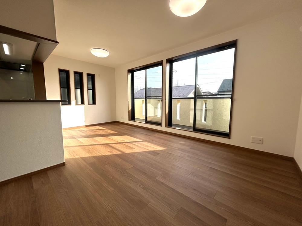 Renovated 4LDK Home in Murakami - Photo 1