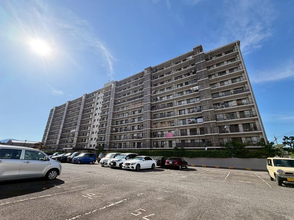4LDK apartment in Oita, Oita - Photo 1