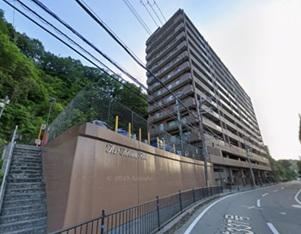 4LDK apartment in Takarazuka, Hyogo - Photo 1