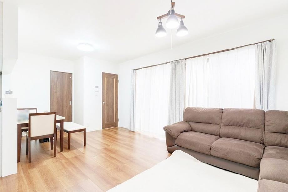 Stylish 3LDK Home in Kitano, Osaka - Photo 1