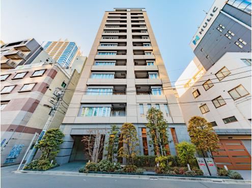 2LDK apartment in Chiyoda Ward, Tokyo - Photo 1