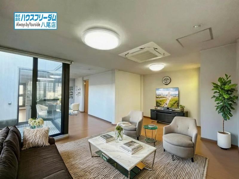 Spacious 5LDK Family Home in Yao City - Photo 1
