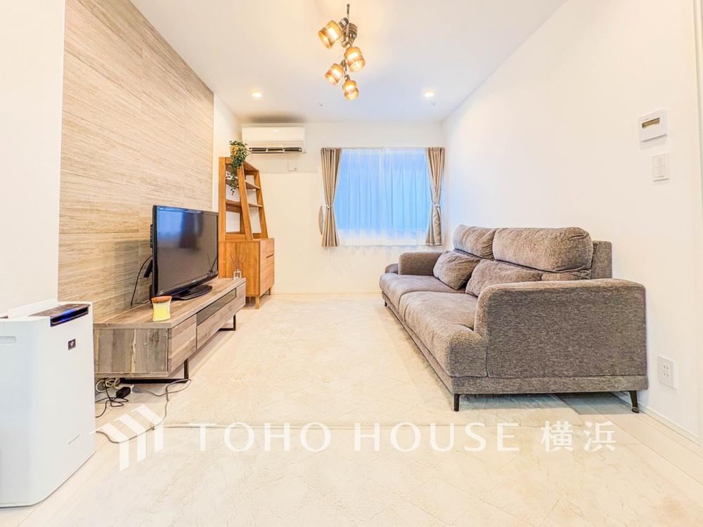 Modern 2LDK+2S House with Rooftop Balcony - Photo 1