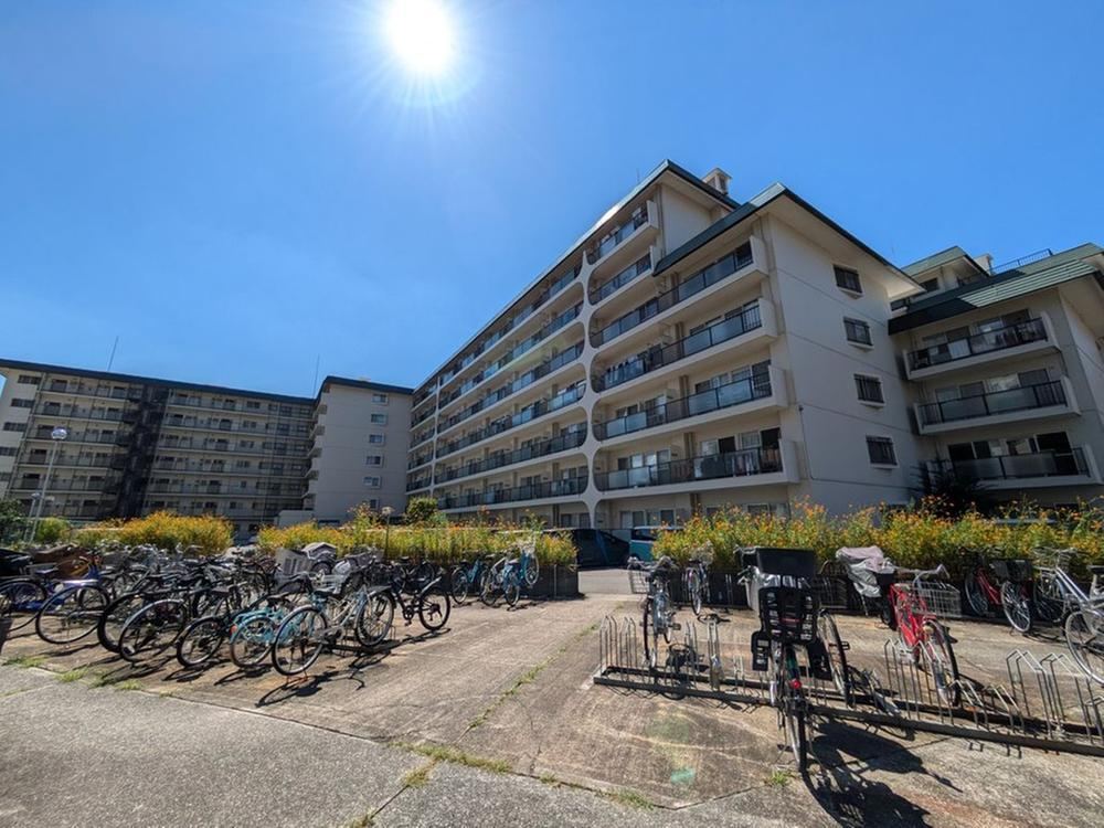 3LDK apartment in Takarazuka, Hyogo - Photo 1