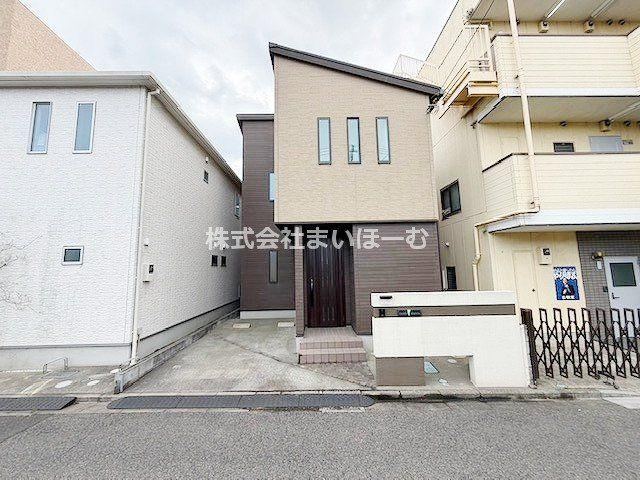 4LDK Home with High Ceilings Near the Station - Photo 1