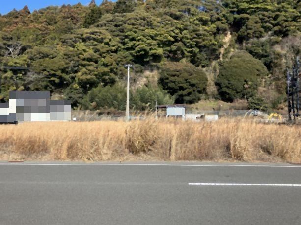Sunny Land with Dual Road Access in Iwama Town - Photo 1