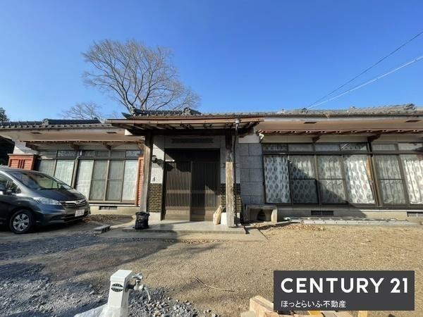Spacious 7DK Detached House with Ample Parking in Minami-Yokoshimacho - Photo 1