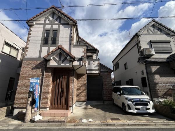 Fully Renovated 3LDK House in Fujidera - Photo 1