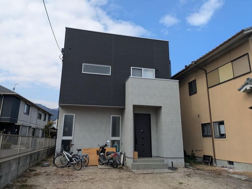 Spacious 4LDK House in Otsu - Photo 1