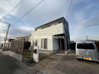 Newly Built 4LDK Home with Solar Battery - Photo 1