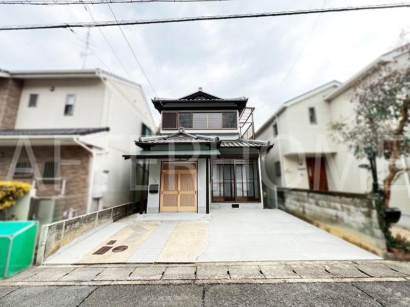 Spacious 4LDK House in Momoyama, Kyoto - Photo 1
