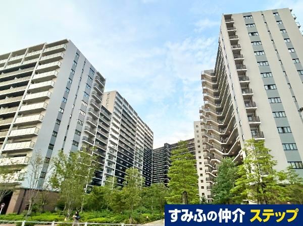 Modern 3LDK Apartment with Ample Storage in Katsushika - Photo 1