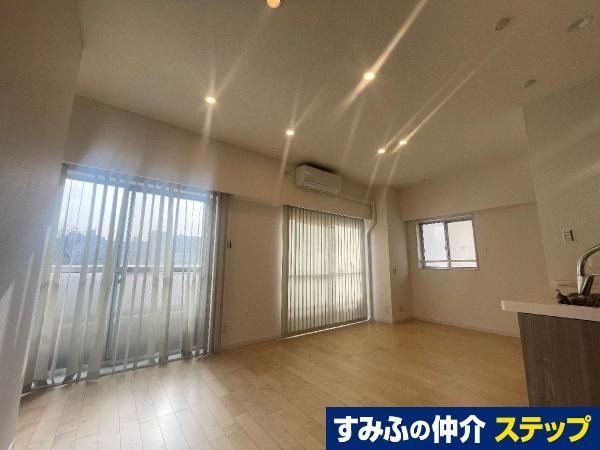 1LDK Apartment in Hiroo, Tokyo - Photo 1