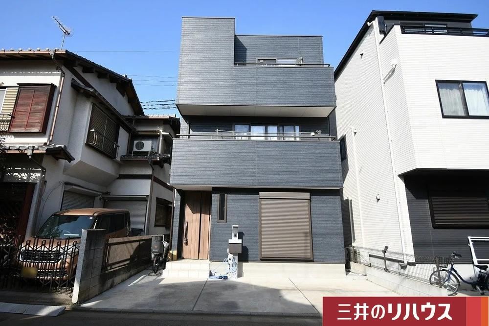 Modern 3LDK House Near Tsuruse Station - Photo 1