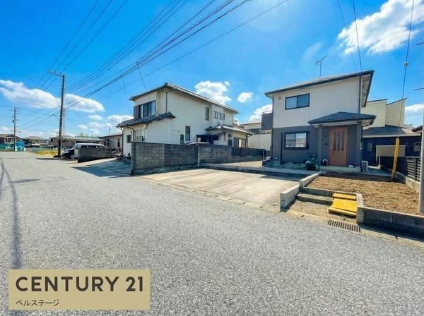 Well-Maintained 4LDK House Near Shopping in Futtsu - Photo 1