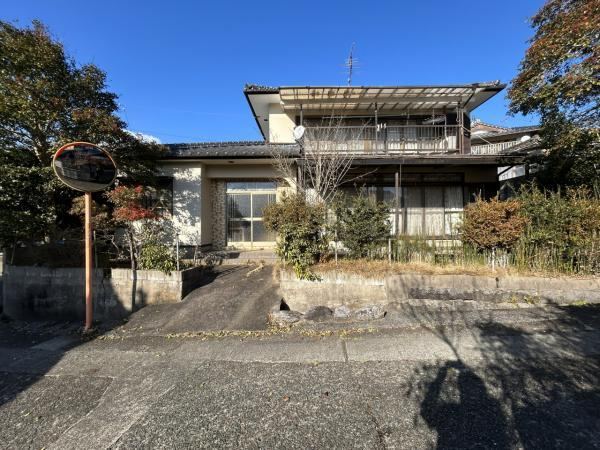 Bright 7DK Home on 176 Tsubo Lot in Yamaga - Photo 1