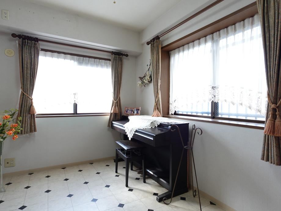1LDK+S apartment in Fuchu, Aki District, Hiroshima - Photo 1