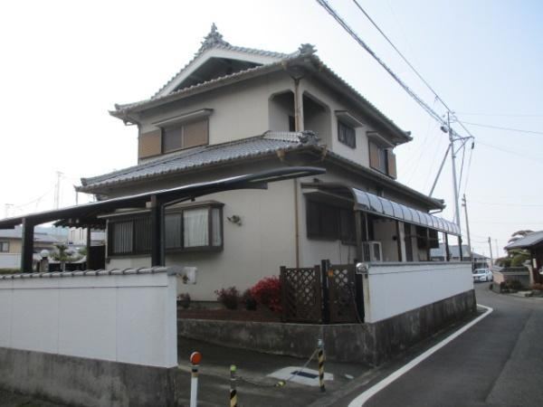 Spacious 4LDK Home in Matsuyama - Photo 1