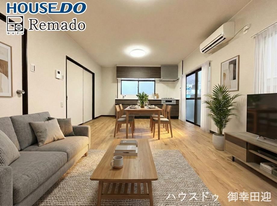 Updated 3LDK Home with Carport in Matsuhashi - Photo 1