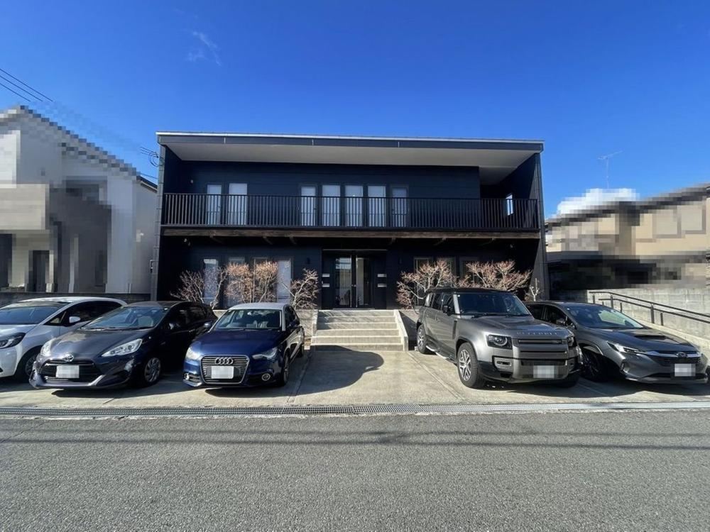 Spacious 2LDK Home in Midorigaoka - Photo 1